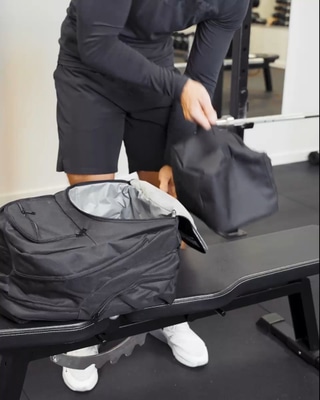 Reppu kylmälaukulla